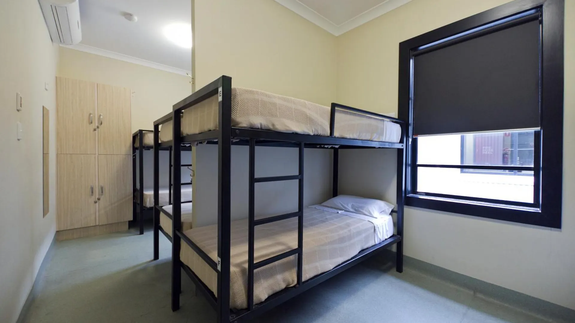 Coolangatta Sands Hotel Australien