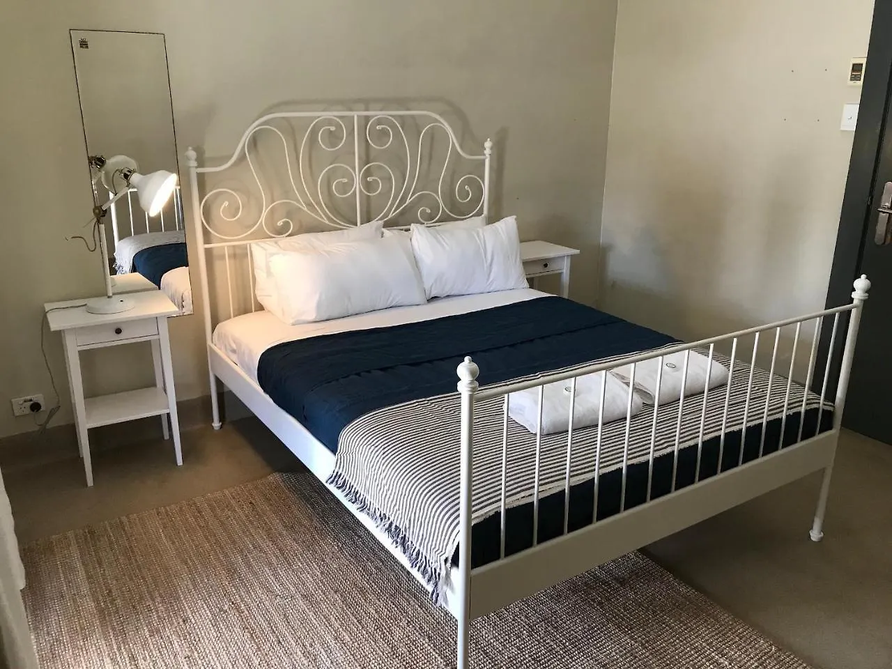 Vandrarhem Coolangatta Sands Hotel