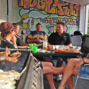 Travellers Backpackers Hostel Adelaide